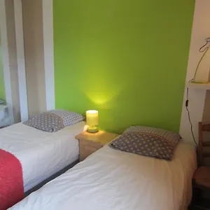 Couette-café Chez Cat Et Christophe , Calme Et Lumineuse Avec Vue France